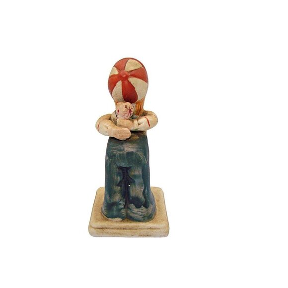 Vintage Boy Kissing Figurine Holding Flowers Porcelain Replacement Cake Topper - Picture 4 of 12